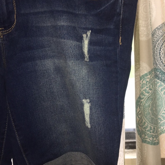 Above the Knee Jean Shorts - Picture 4 of 8